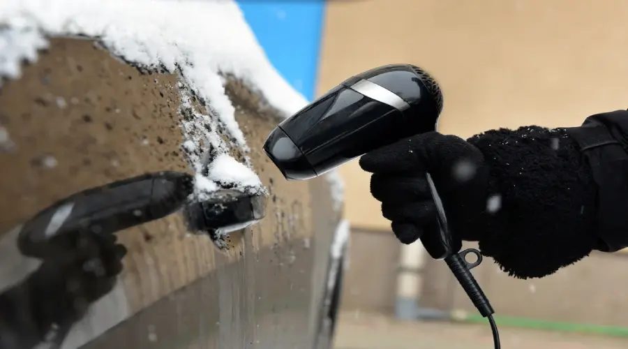 how-to-unfreeze-your-car-door